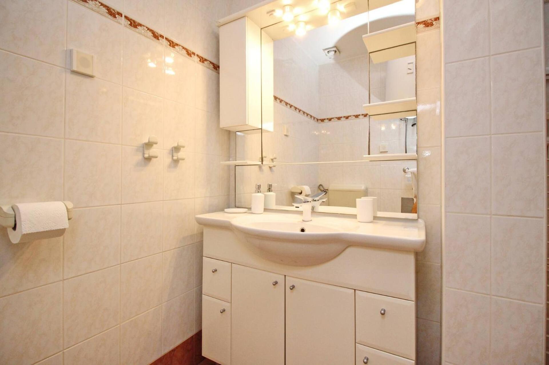 Apartments Silvija Cubranic Baška Екстериор снимка