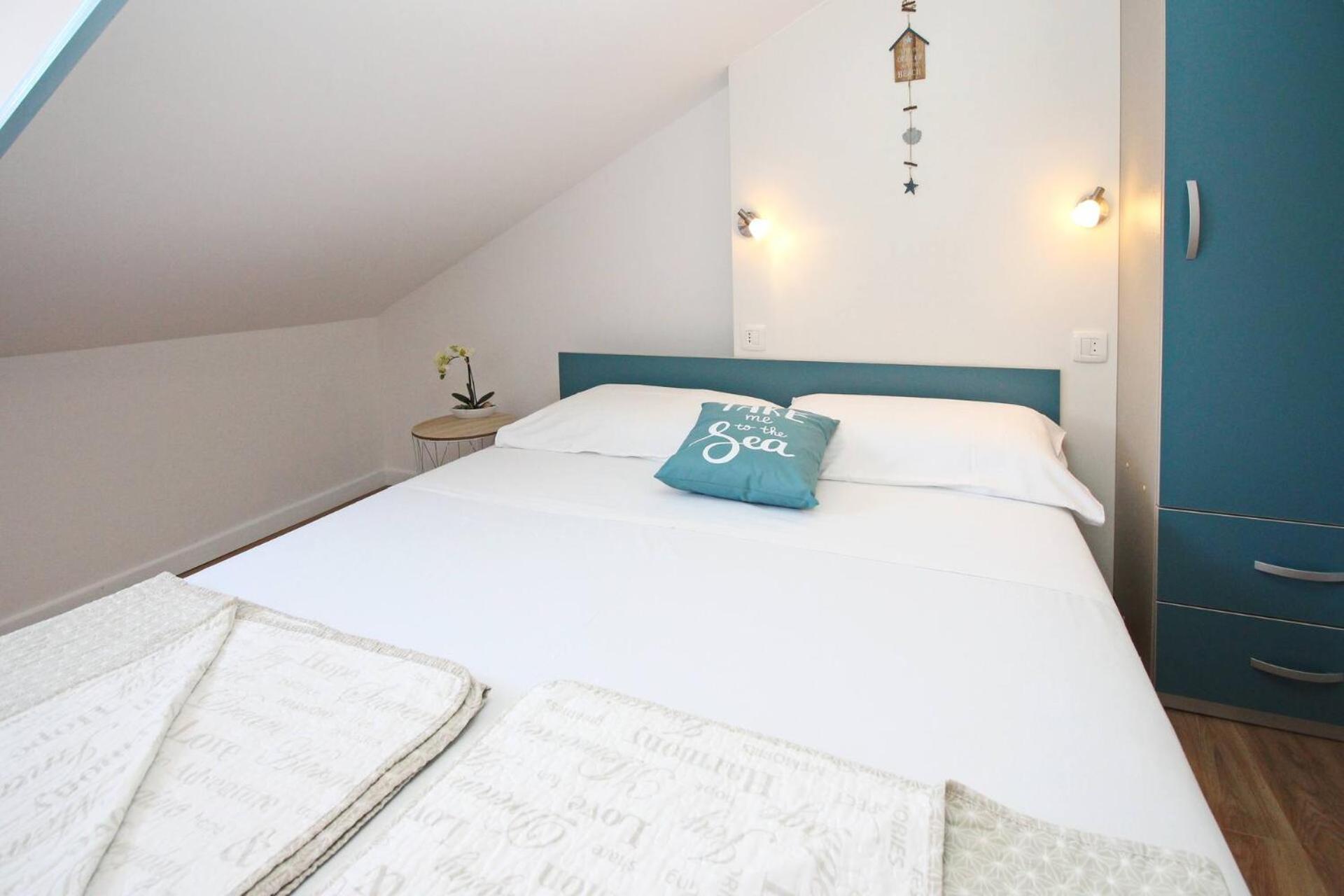 Apartments Silvija Cubranic Baška Екстериор снимка