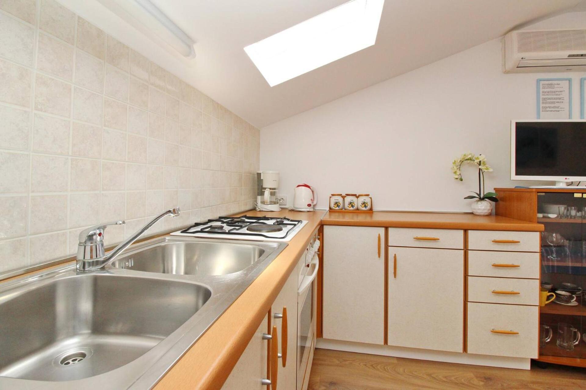 Apartments Silvija Cubranic Baška Екстериор снимка