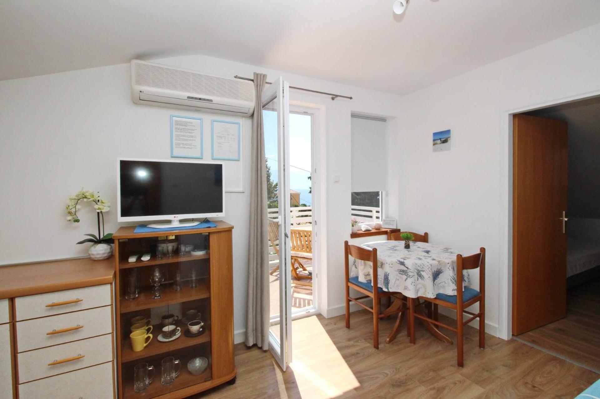 Apartments Silvija Cubranic Baška Екстериор снимка
