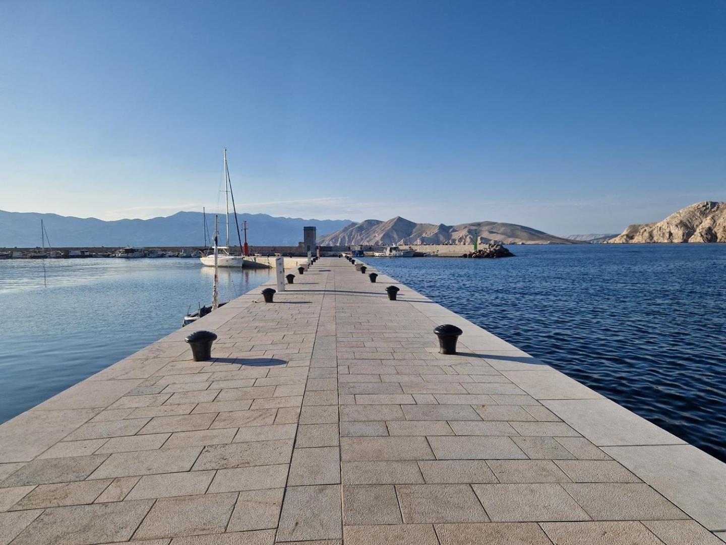 Apartments Silvija Cubranic Baška Екстериор снимка